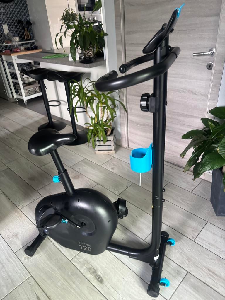 Velo appartement, Sports & Fitness, Jambes, Comme neuf, Enlèvement, Vélo d'appartement