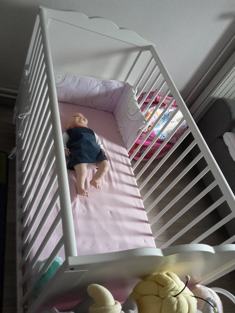 Mooi wit babybedje + goede matras, 120x60 cm, als nieuw!, Ophalen, Zo goed als nieuw, Ledikant
