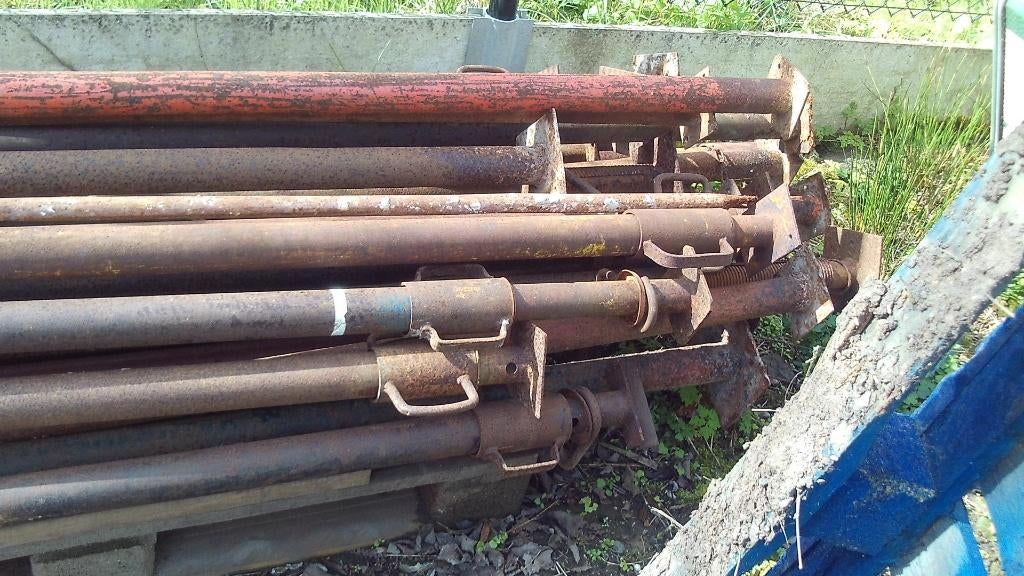 Etançon - stansoenen, Bricolage & Construction, Échafaudages, Enlèvement, Utilisé, Autres types, 2 à 5 mètres