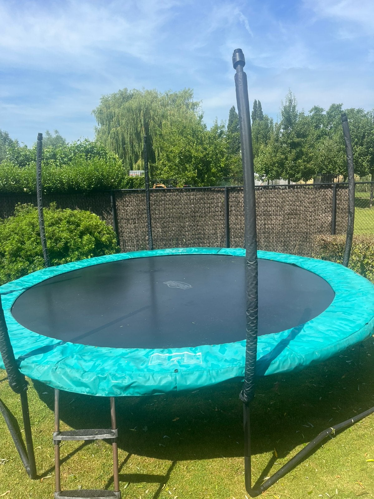 Trampoline Berg, Kinderen en Baby's, Speelgoed | Buiten | Trampolines, Ophalen, Gebruikt