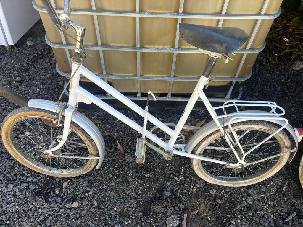 Ancien velo vintage, Enlèvement