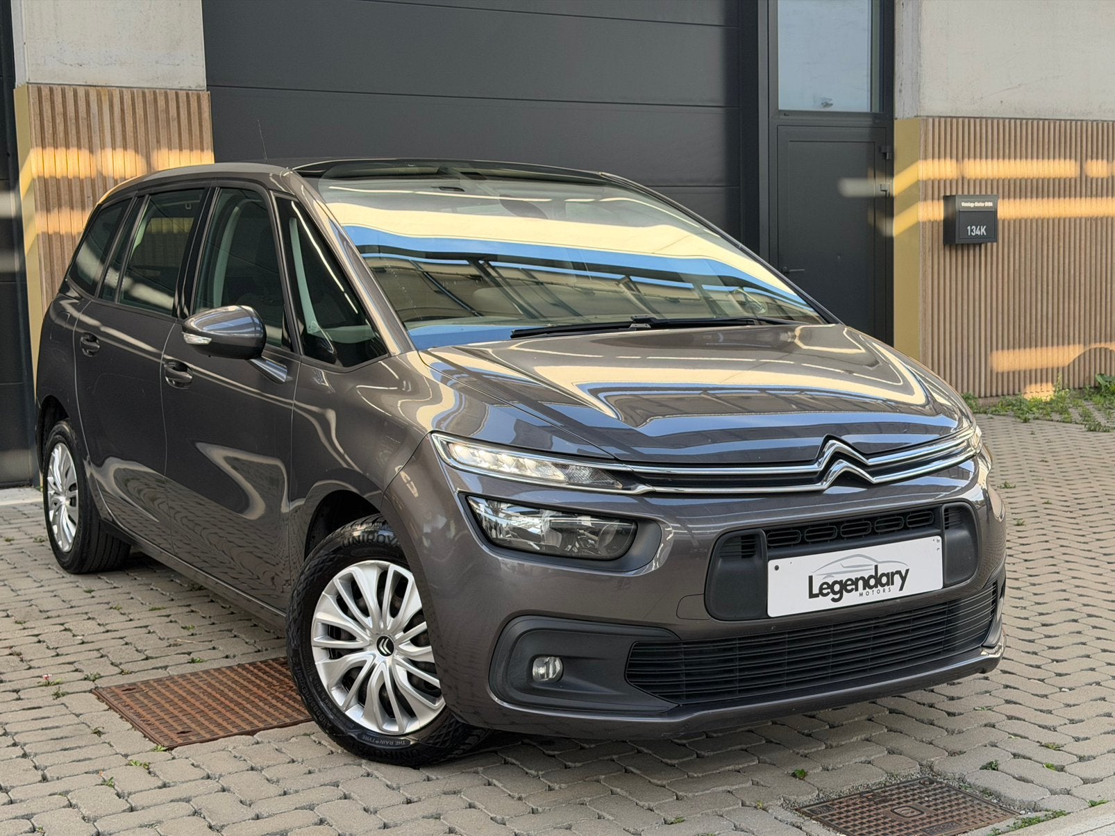 Citroen C4 SpaceTourer C4 Spacetourer 1.2 PureTech Shine S, Auto's, Dealer onderhouden, 1199 cc, Handgeschakeld, 5 deurs