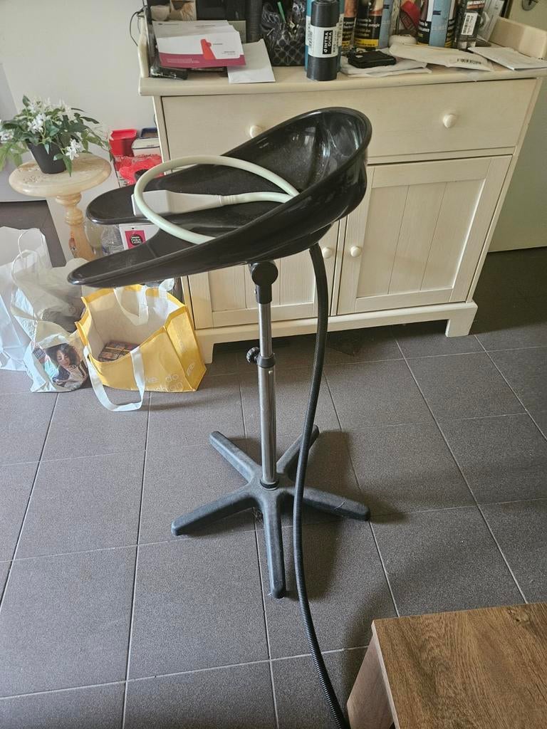 Headwash zo goed als nieuw, Handtassen en Accessoires, Uiterlijk | Haarverzorging, Ophalen