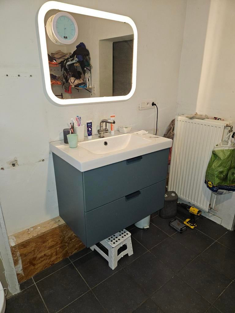 Meuble salle de bain. Disponible mi mai., Enlèvement