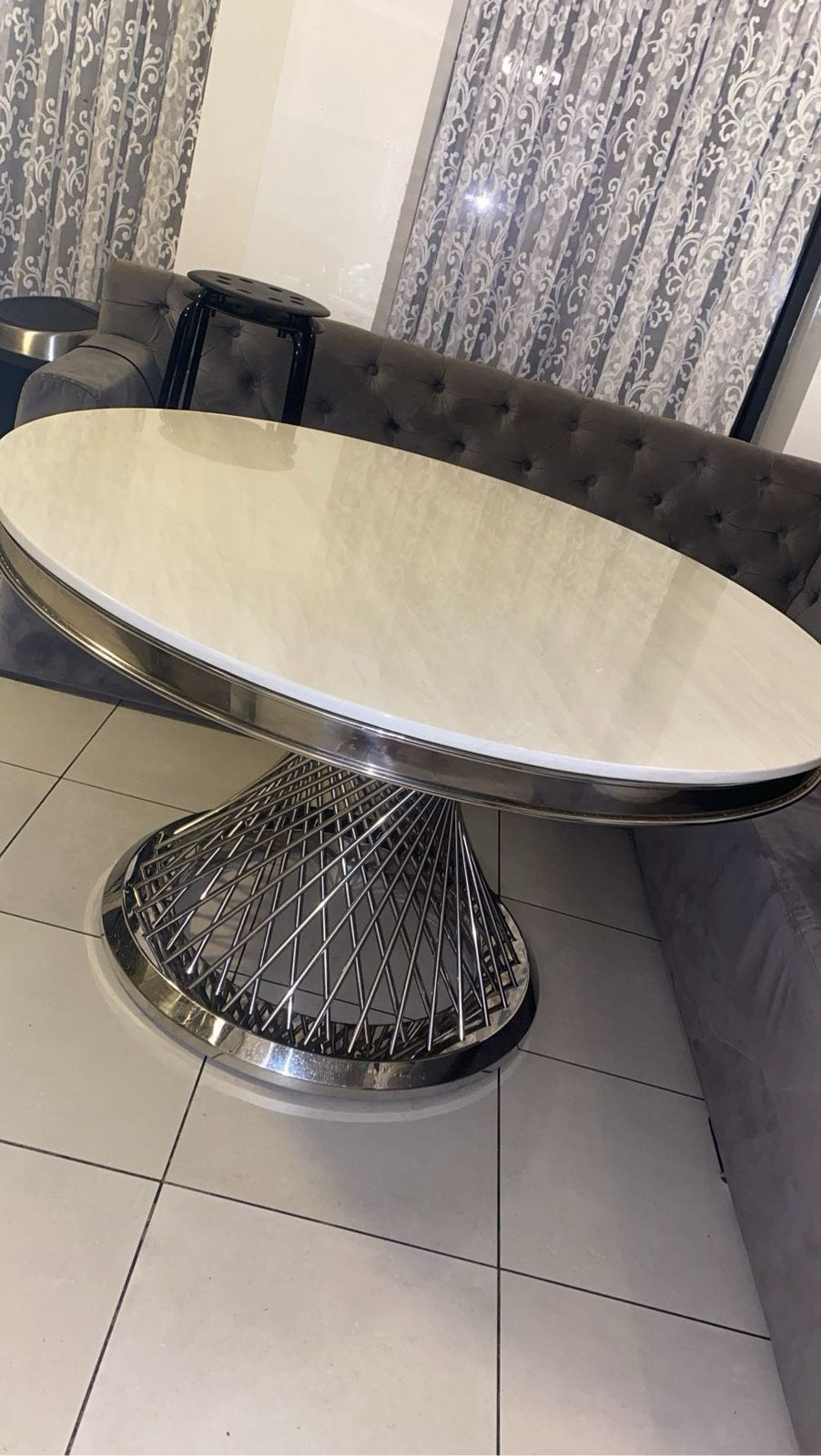 Table a vendre, Enlèvement, Utilisé, Autres matériaux