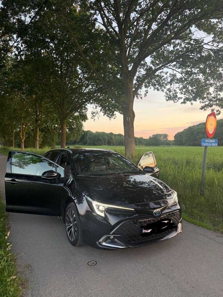 Toyota Corolla 2.0L VVT-i (2024), Auto's, Euro 6, Corolla, Zwart, Break