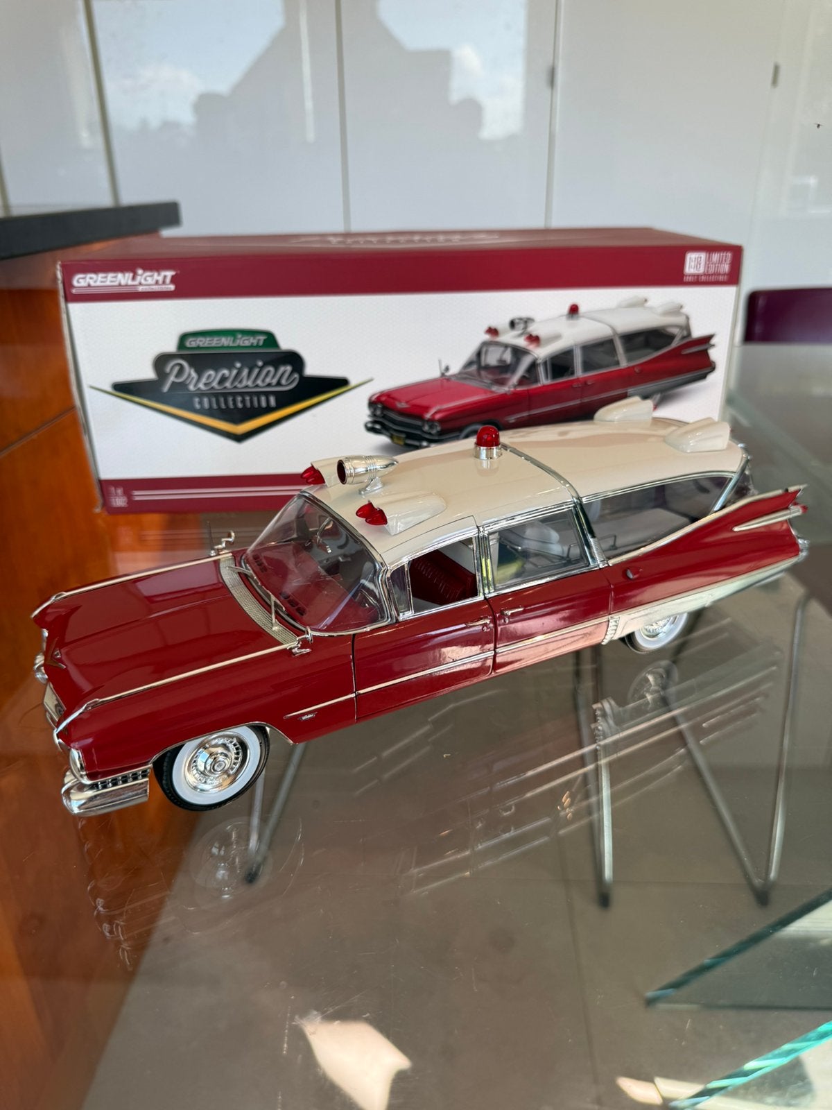 Rare  Ambulance Cadillac 1959 S&S Superior  1/18 Nickel, Enlèvement ou Envoi, Comme neuf, Voiture, Autres marques