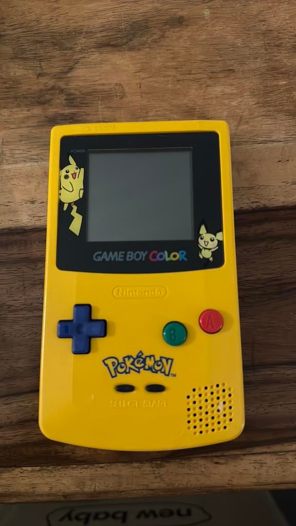 Gameboy Color-versie Pikachu, Ophalen, Zo goed als nieuw