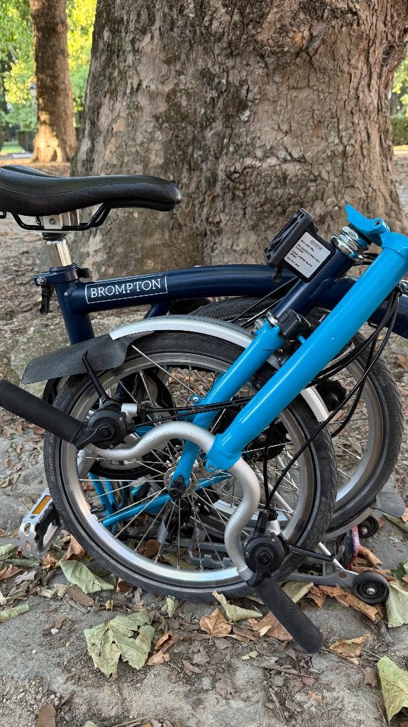 Brompton M6R blauw bagagerek met 6 versnellingen, Fietsen en Brommers, Ophalen, Brompton, Velgrem, 14 tot 16 inch
