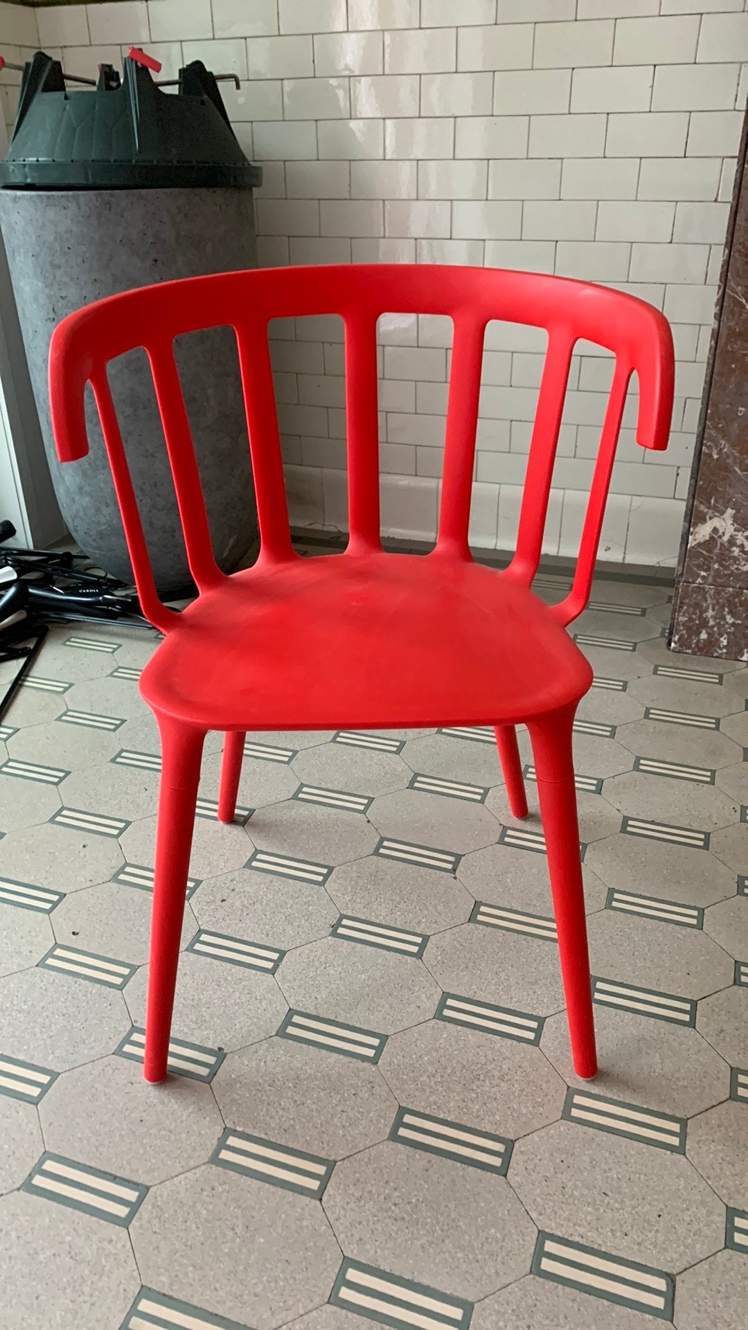 Rode stoel in kunststof, Huis en Inrichting, Ophalen, Zo goed als nieuw, Kunststof