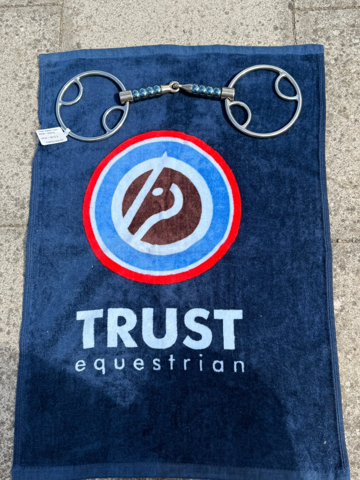 Trust beval sweet iron cherry roller, Animaux & Accessoires, Chevaux & Poneys | Brides & Harnachement, Enlèvement ou Envoi, Neuf
