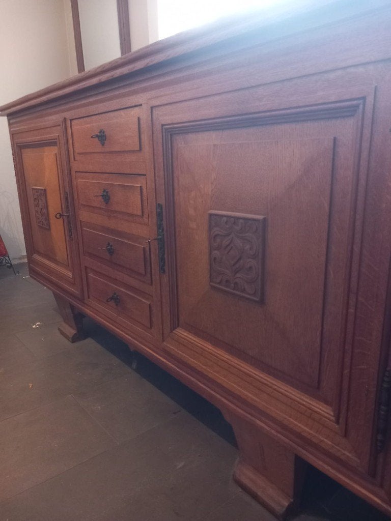 Mooie buffetkast met antieke uitstraling – goede staat, Ophalen, 150 tot 200 cm, Minder dan 100 cm, Massief ogende buffetkast/dressoir in klassieke of antieke stijl