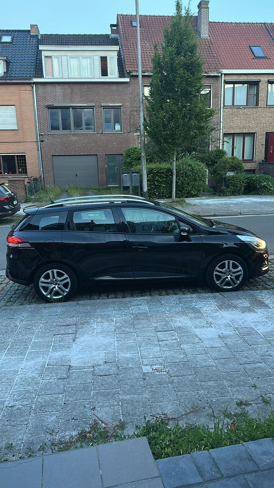 Renault Clio Grandtour 0.9 TCe Benzine – 2016 – 153.962 km, Auto diversen, Autonavigatie, Ophalen of Verzenden, Gebruikt