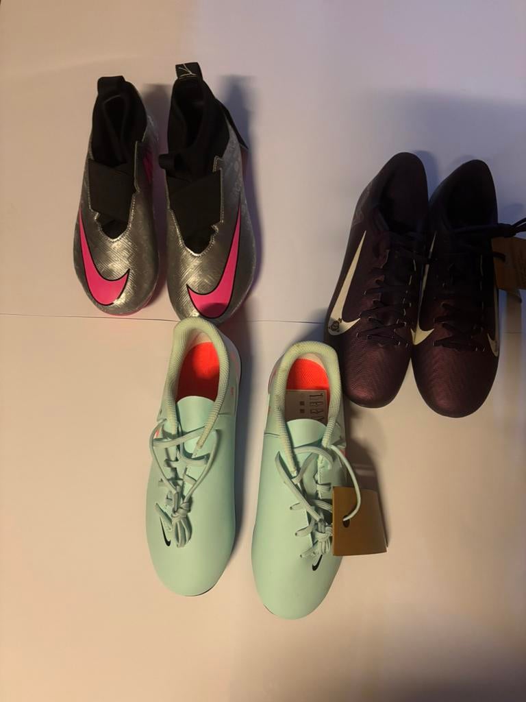 Crampons de football et chaussures enfants, Enlèvement ou Envoi, Neuf