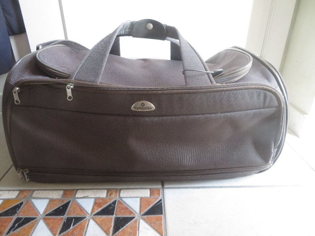 Reistas/sportzak SAMSONITE als nieuw, Ophalen, 40 tot 60 cm, 20 tot 30 cm, Bruin