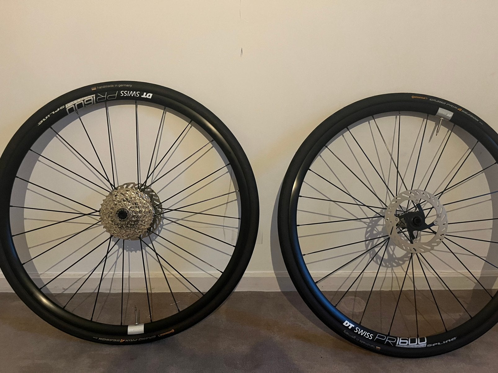 DT Swiss PR 1600 wielset met Shimano 105, Fietsen en Brommers, Wiel, Nieuw, Ophalen of Verzenden, Aluminium