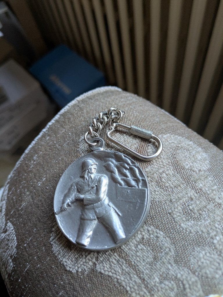 Brandweer art-niveau, Ophalen of Verzenden, Overige soorten, Embleem of Badge