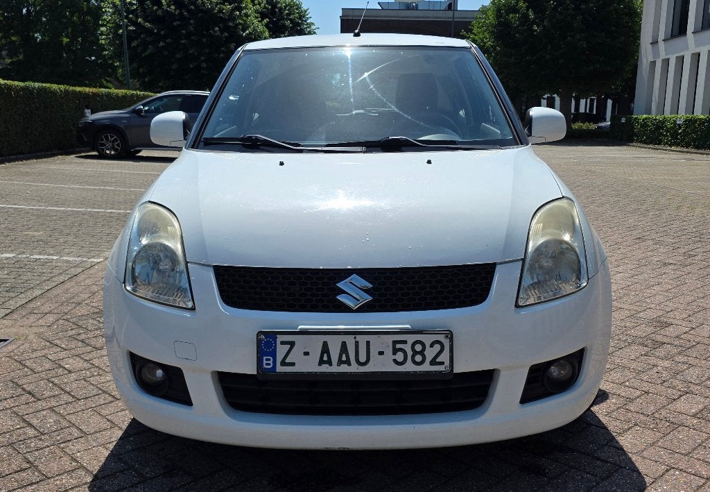 Suzuki Swift 1.3 – 2009 – Airco – Historique d'entretien, Autos, Suzuki, Achat, Entreprise, 4 cylindres, 3 portes