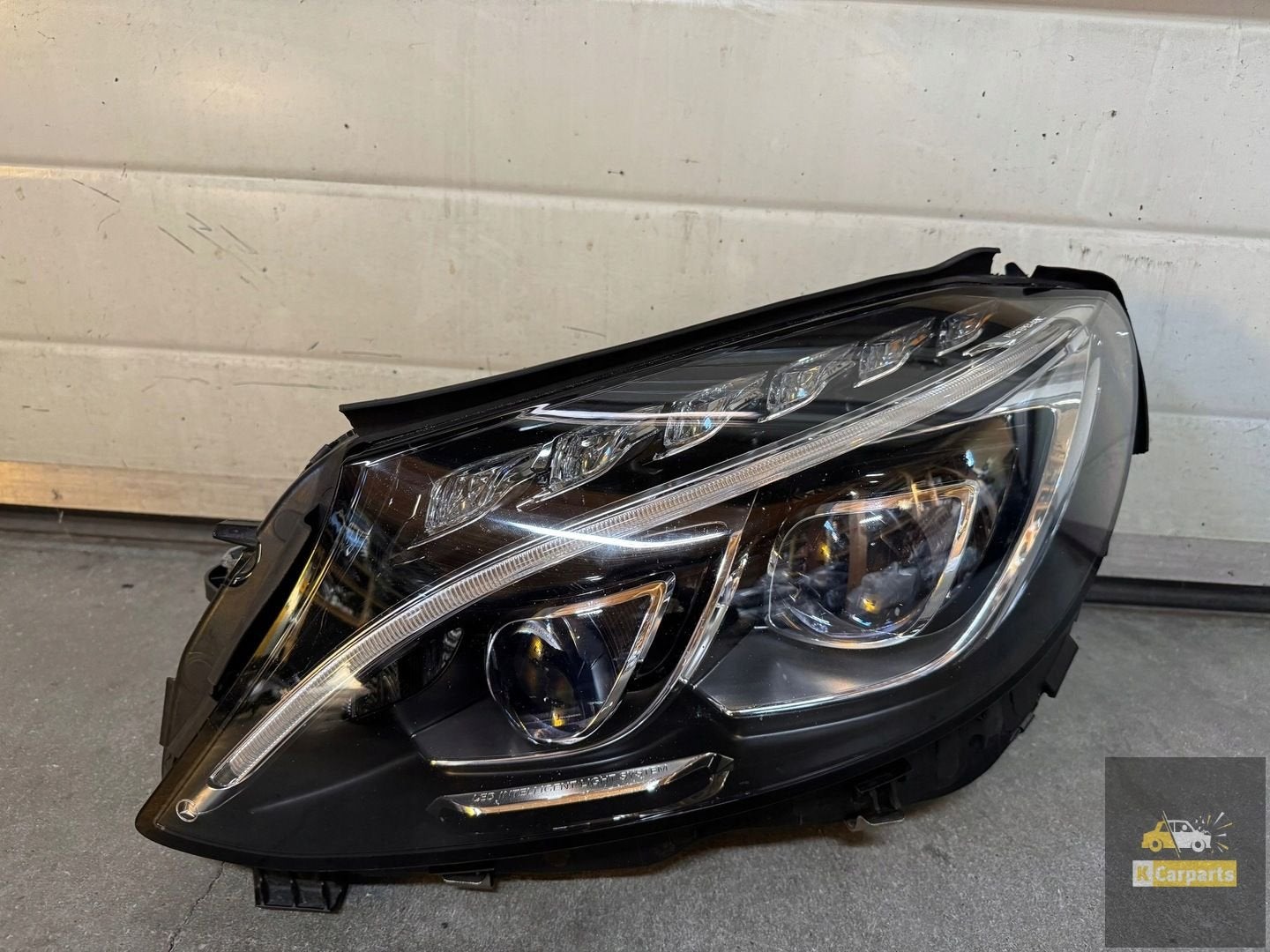 A2059063104, Phare gauche FULL LED ILS Mercedes Classe C W 2, Mercedes-Benz AG, Mercedes-Benz, Utilisé, Mercedesstrasse 120
70372  Stuttgart, DE
