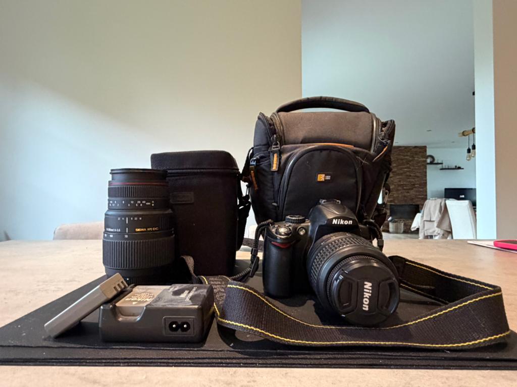 Nikon D5000 DSLR + 2 lenzen + tas – complete starterskit, Audio, Tv en Foto, Ophalen, Gebruikt, Nikon