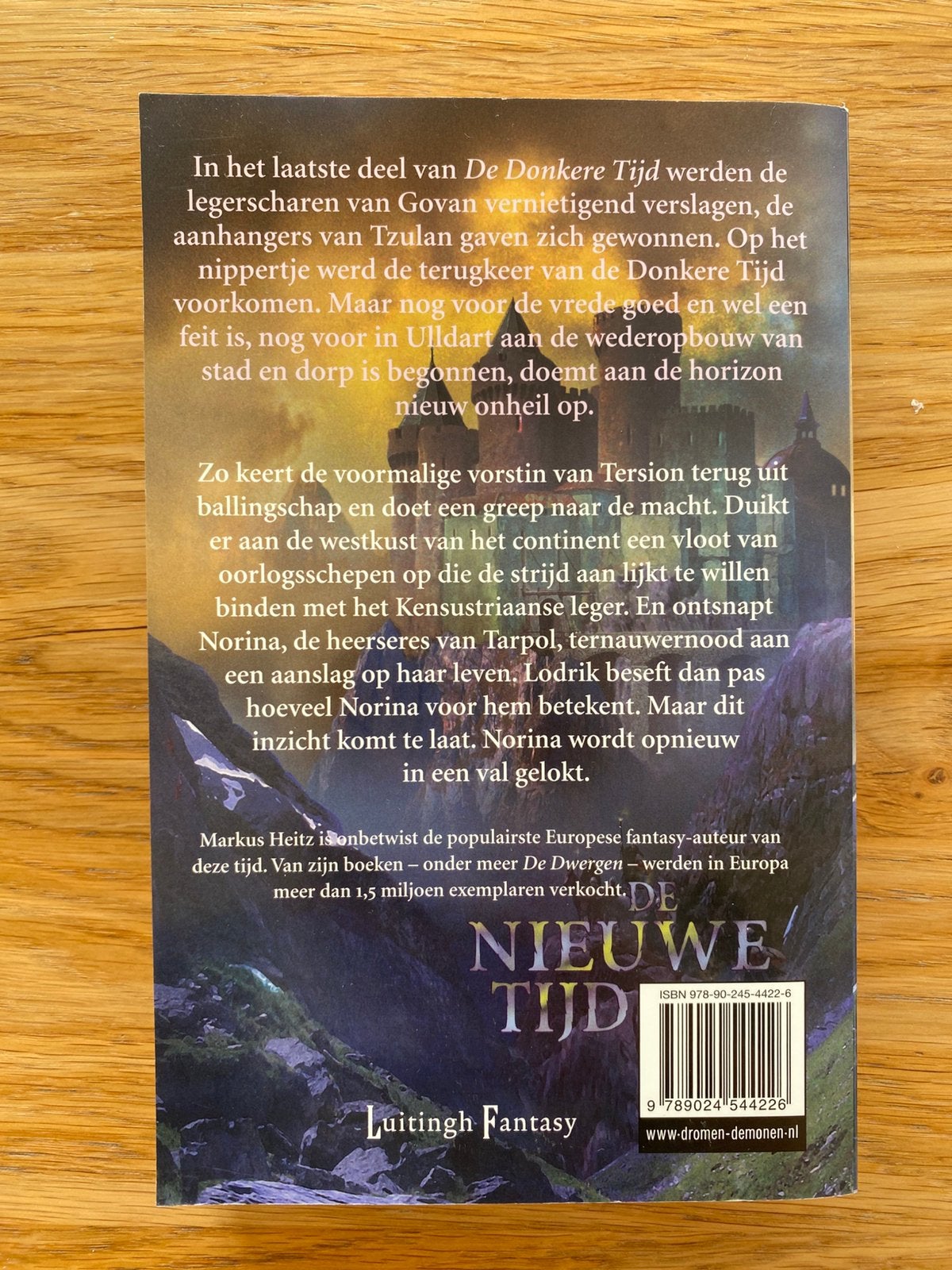De nieuwe tijd van auteur Markus Heitz, Boeken, Ophalen of Verzenden, Zo goed als nieuw