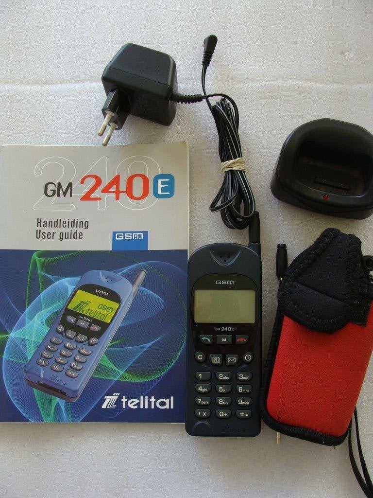 Téléphone portable vintage Brick modèle TELIT GM240E de 2020, Télécoms, Enlèvement ou Envoi, Classique ou Candybar, Utilisé, Sans simlock