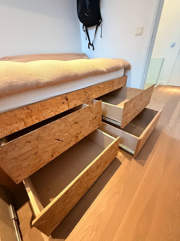 eenpersoons bed met opbergschuiven + auping spiraalbodem, Huis en Inrichting, Ophalen, 90 cm, Bruin, 200 cm