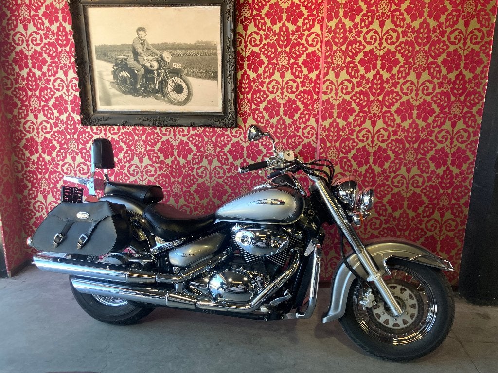 suzuki intruder 800 volusia 16500km met garantie, Motos, Motos | Suzuki, Entreprise, Plus de 35 kW, 2 cylindres, Neuf