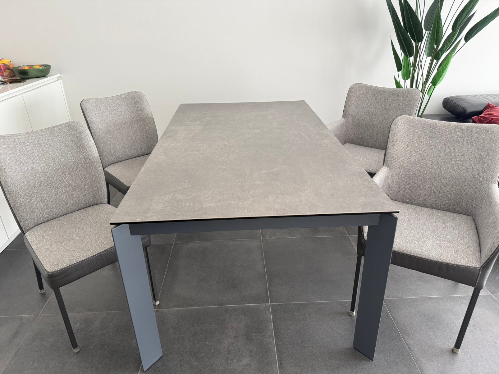 Calligaris keramische tafel te koop, Huis en Inrichting, Ophalen, Zo goed als nieuw