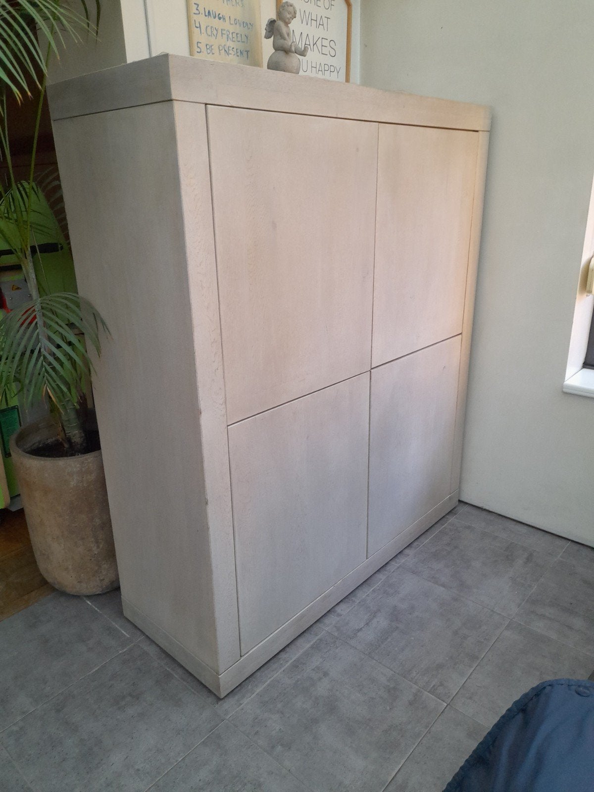 barkast , dressoir en eettafel, Ophalen