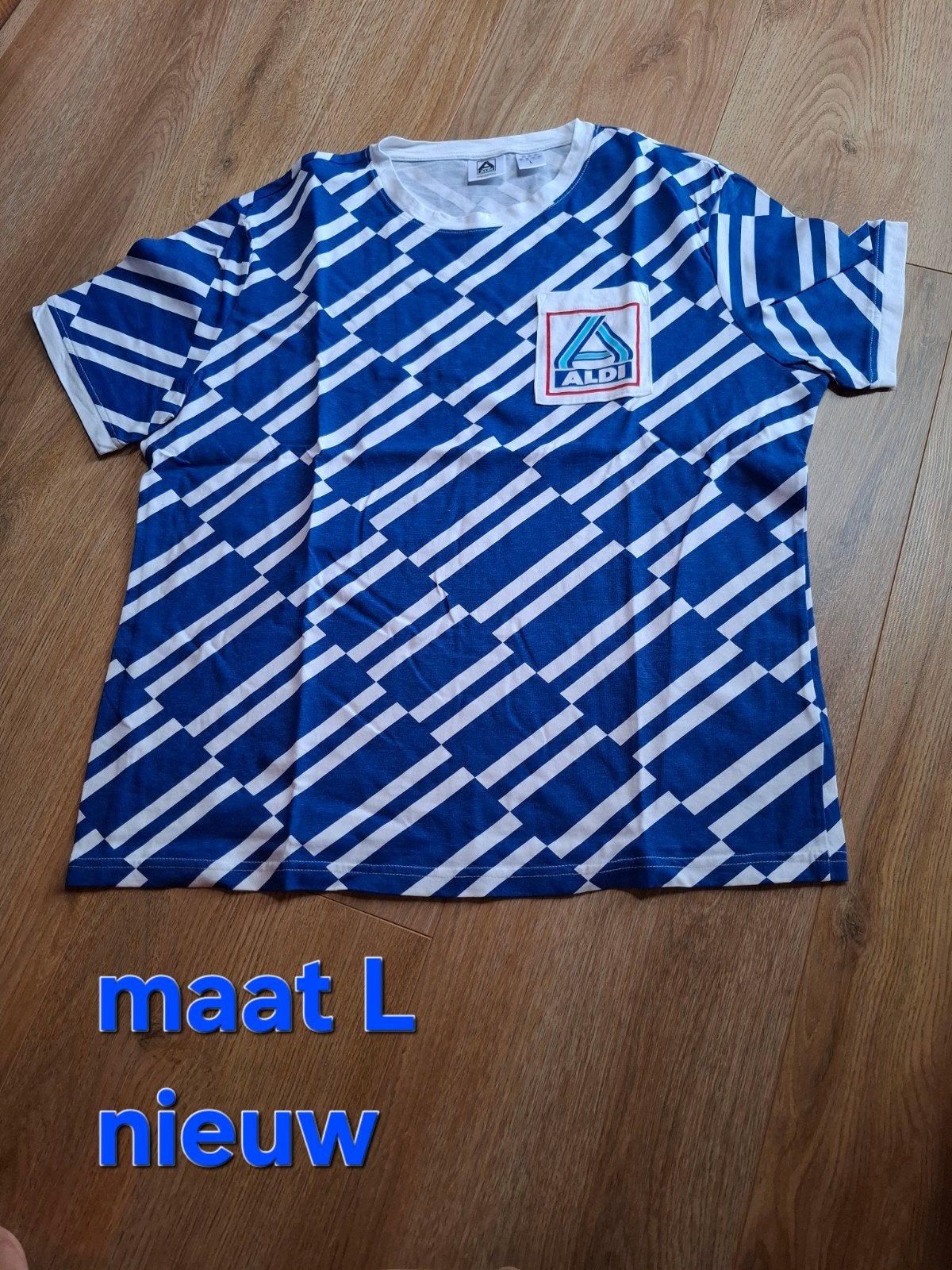 Nieuwe t shirt, Ophalen of Verzenden, Maat 52/54 (L)