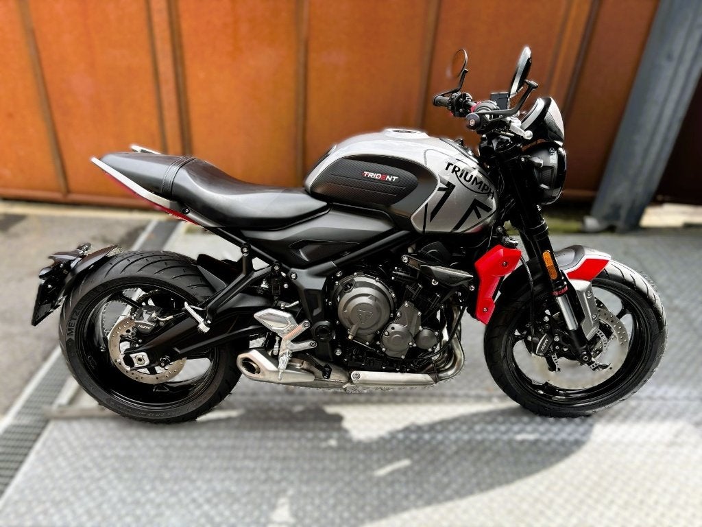 Triumph Trident 660cm³ 02/2021 15640km garantie 1,2,3ans jhb, Motoren, Handvatverwarming, Nieuw, Motorrijbewijs A, 3 cilinders