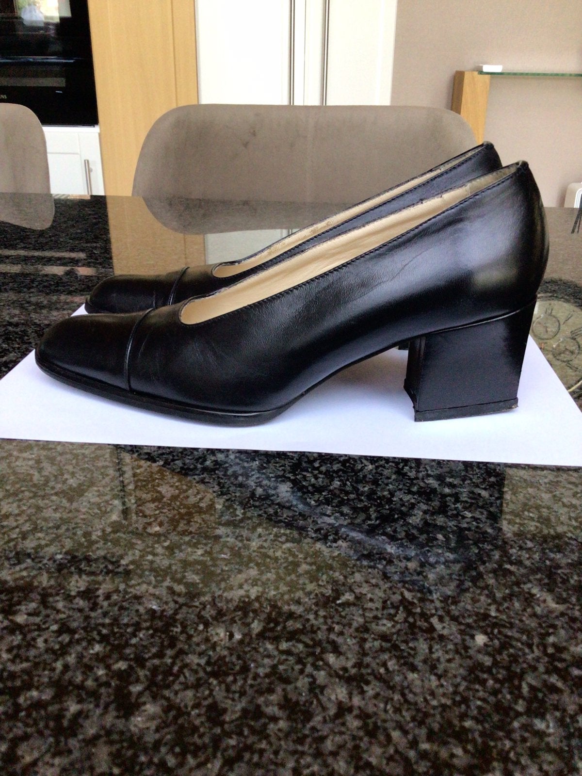Zwarte dames pump M 37, Vêtements | Femmes, Enlèvement, Comme neuf, Noir