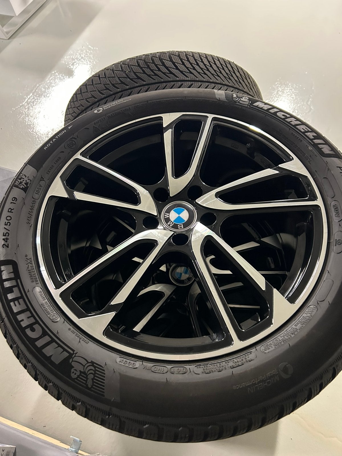 NEUF jeu de pneus d'hiver sur jantes BMW pour X3/IX3, Neuf, Pneus et Jantes, Véhicule de tourisme, Pneus hiver