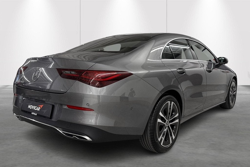 Mercedes-Benz CLA-klasse CLA 200, Stof, Zwart, 1586 kg, 120 kW
