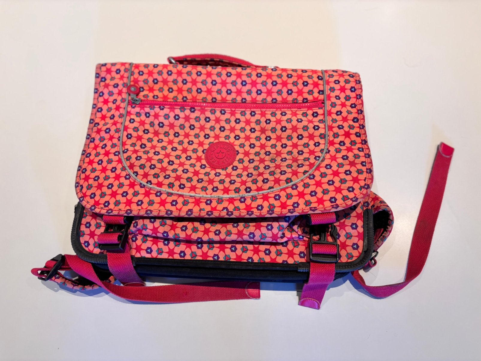 Boekentas Kipling + zakje, Handtassen en Accessoires, Ophalen, Gebruikt, Roze, Kipling