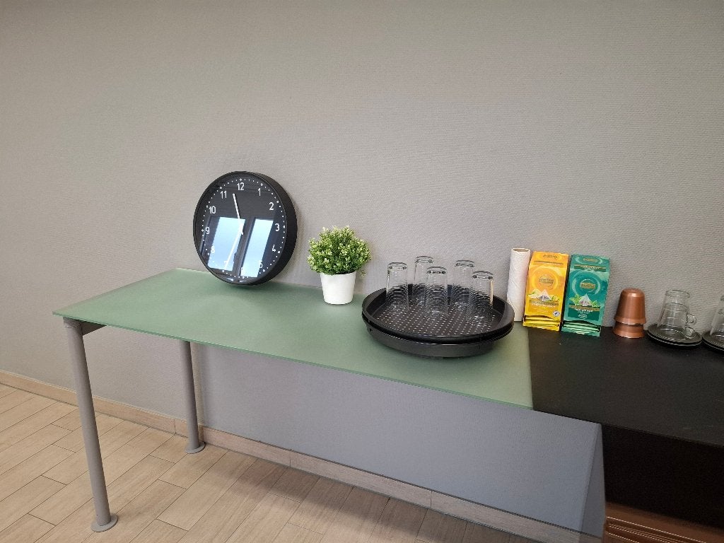 Glazen tafels (BULO), Huis en Inrichting, Ophalen, Gebruikt, Glas, 75 cm of meer
