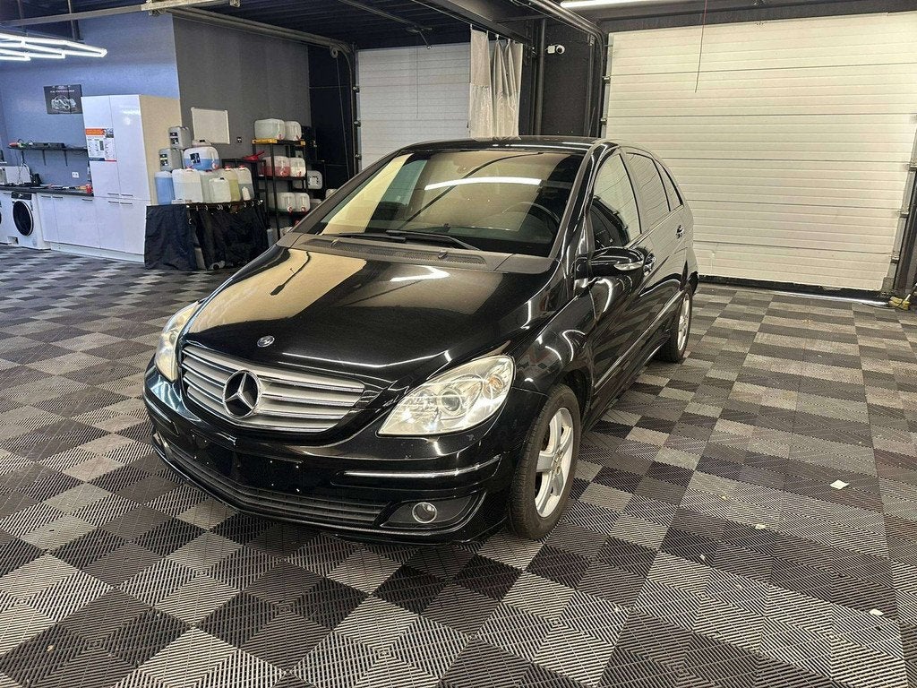 Mercedes-Benz B 170 benzine eur4 bj2007 manueel 5deurs, Gebruikt, 4 cilinders, Zwart, Bedrijf