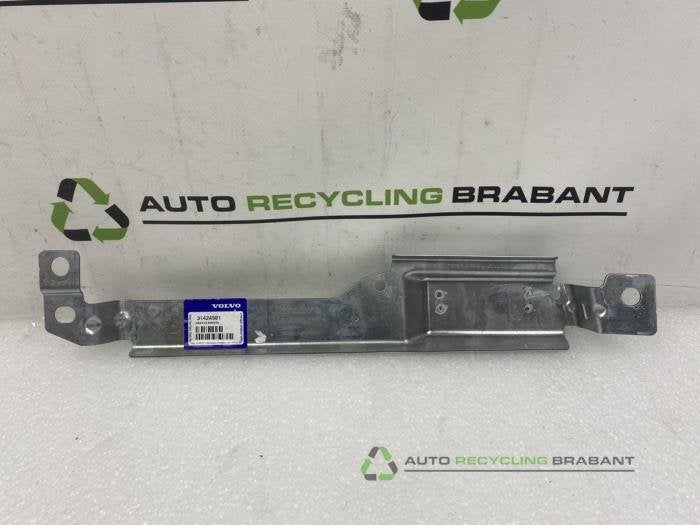 Aile avant droite d'un Volvo XC60, Autos : Pièces & Accessoires, -, 3 mois de garantie, Utilisé, -