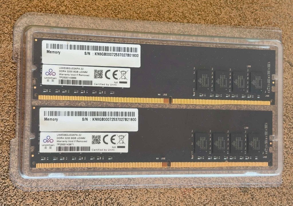 [NEUF] Lot 2x8 Go RAM DDR4 3200MHz UniIC (16 Go), Informatique & Logiciels, Neuf, Enlèvement ou Envoi, DDR4, Desktop