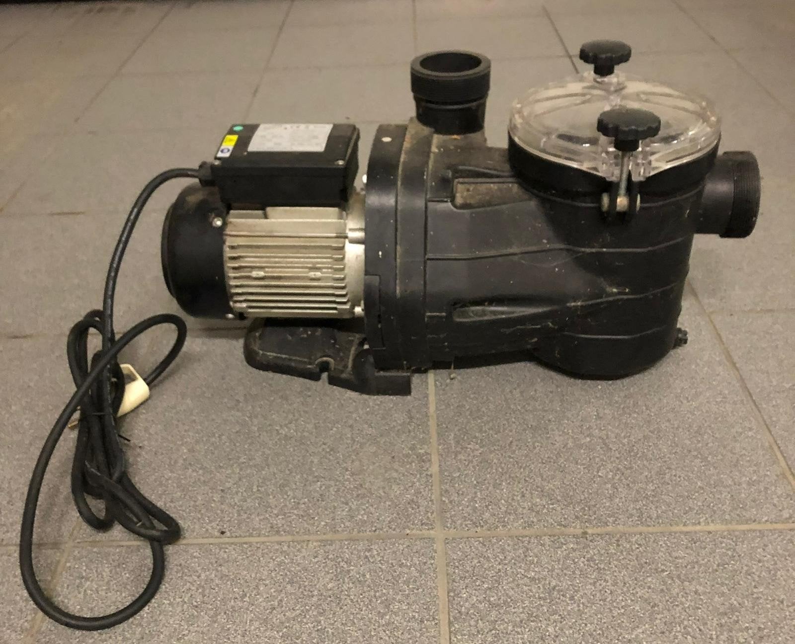 Pompe à eau pour piscine ou bassin de baignade, Enlèvement