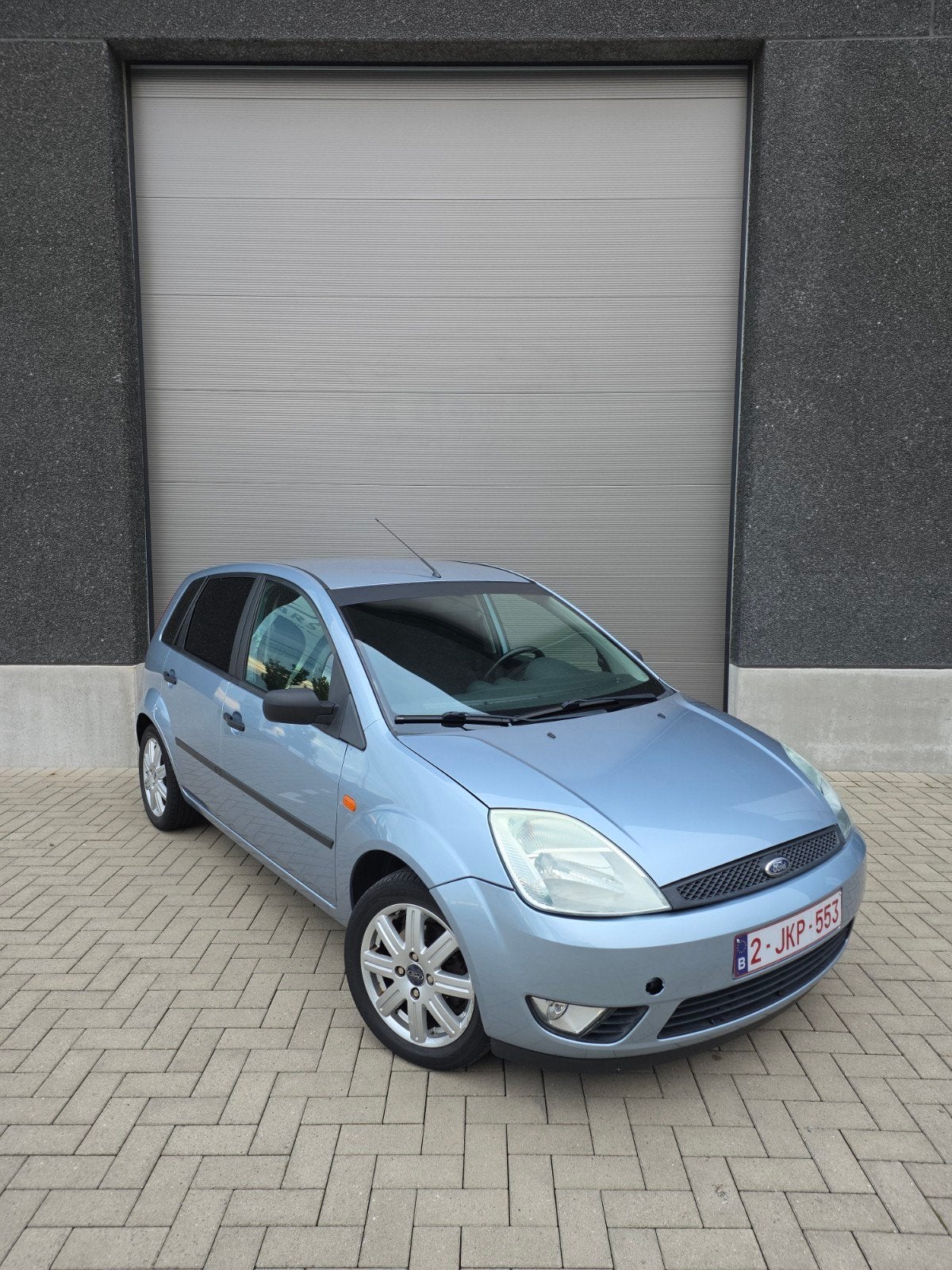 FORD FIESTA 1.4i 16v GHIA AIRCO 5-DEUR, Auto's, Voorwielaandrijving, Dealer onderhouden, Stof, 4 cilinders