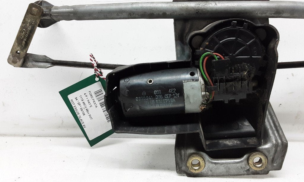 RUITENWISSERMOTOR VOOR Fiesta 3 (85GB178571BA0390241306), Auto-onderdelen, Gebruikt, Mevr. I. Hauben, Ford, Rue de l'Espoir 34 34
4030  GRIVEGNÉE, BE