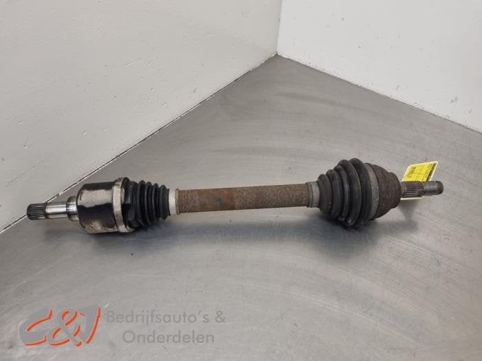 Aandrijfas links-voor van een Peugeot Partner, Gebruikt, -, -, Ophalen of Verzenden