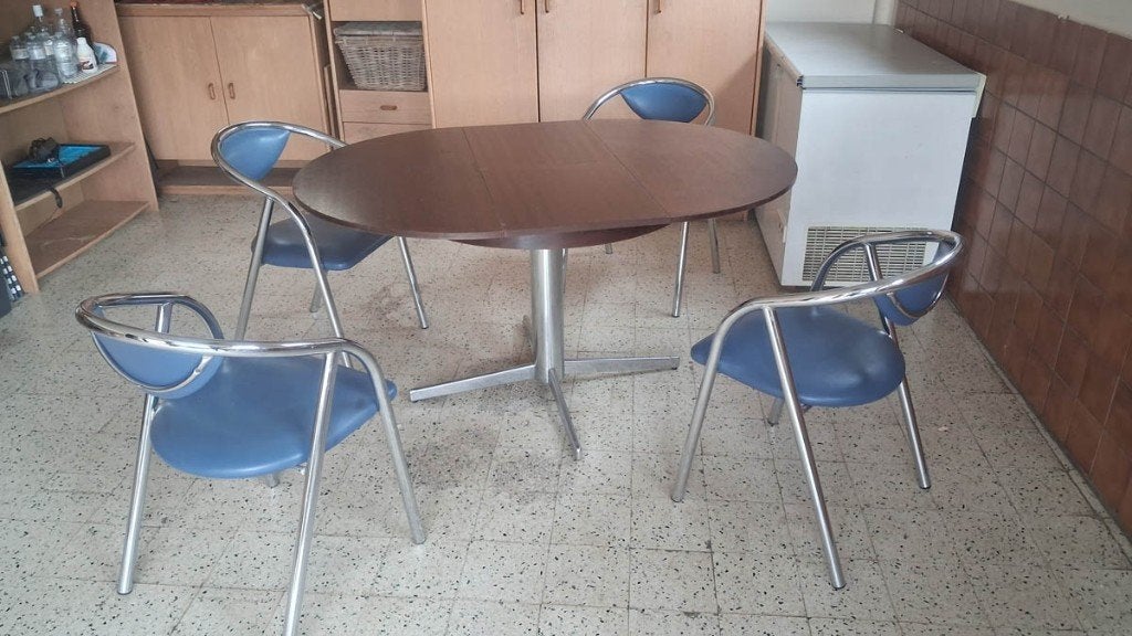 Tafel, Huis en Inrichting, Tafels | Eettafels, Ophalen, Overige materialen, Gebruikt, Modern