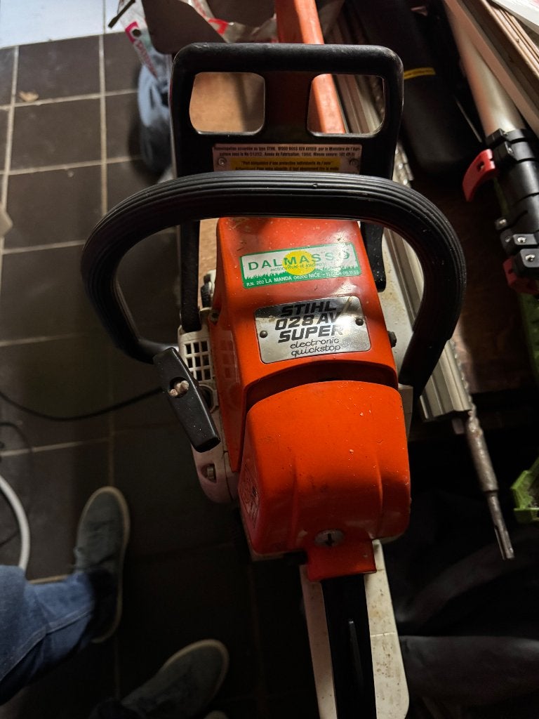 Tronçonneuse sthil, Enlèvement, Utilisé