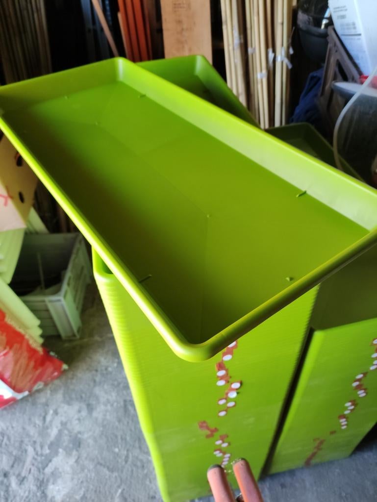 Waterschaal voor bloempotten, Ophalen