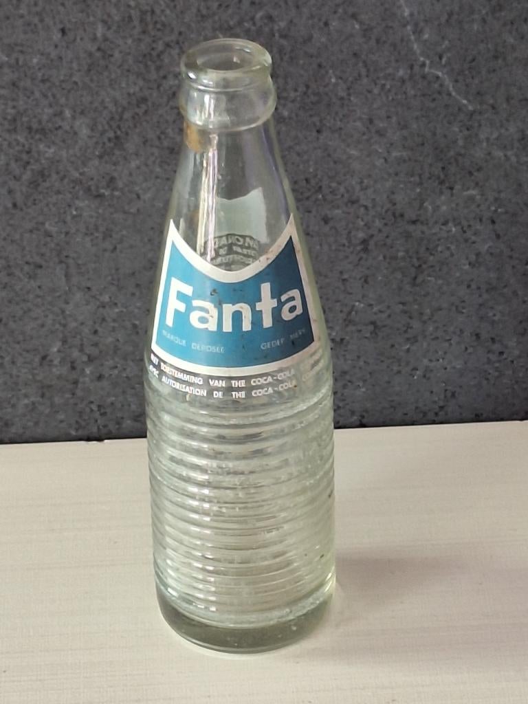 Très ancienne bouteille de Fanta 0.2L, Collections, Enlèvement ou Envoi, Utilisé