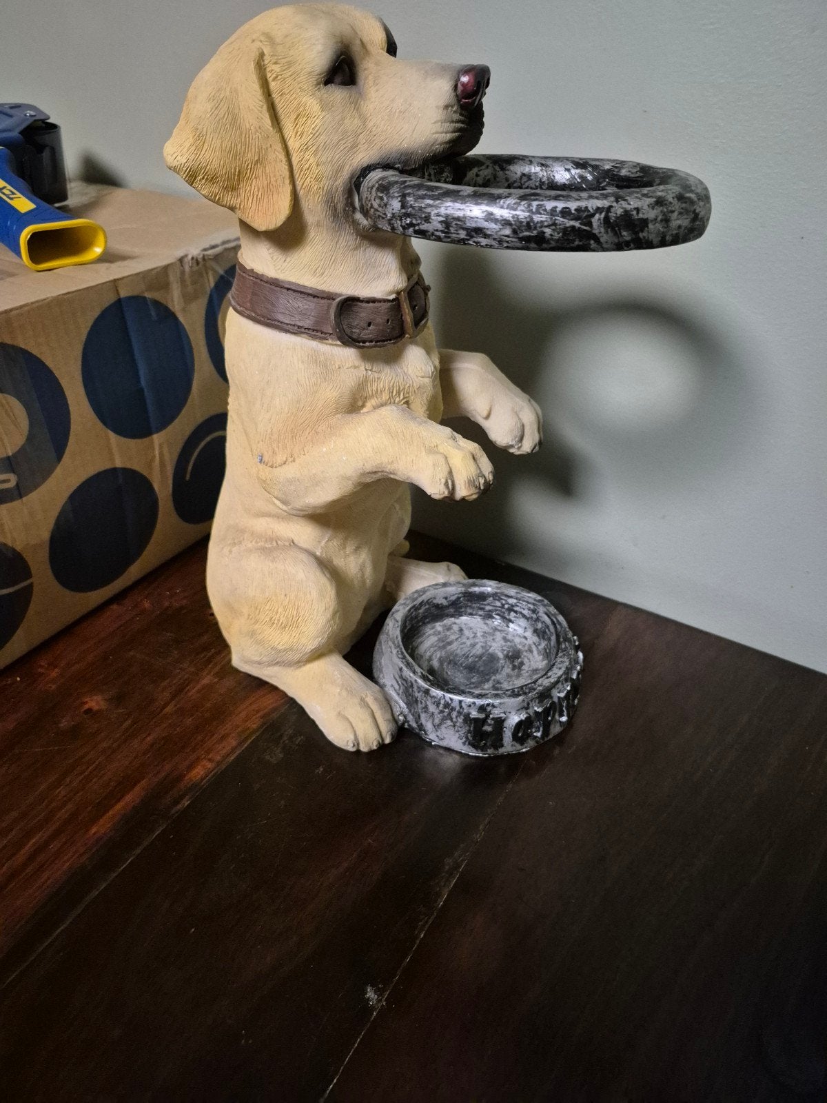 Sculpture de chien moderne en résine beige, mignonne, Enlèvement ou Envoi