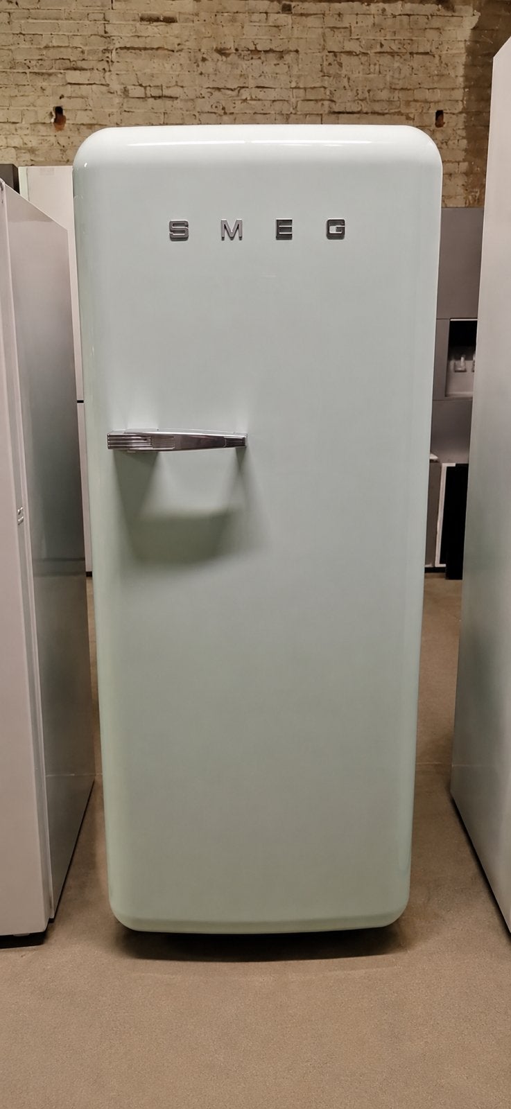 SMEG Lichtblauw, Ophalen, Zo goed als nieuw